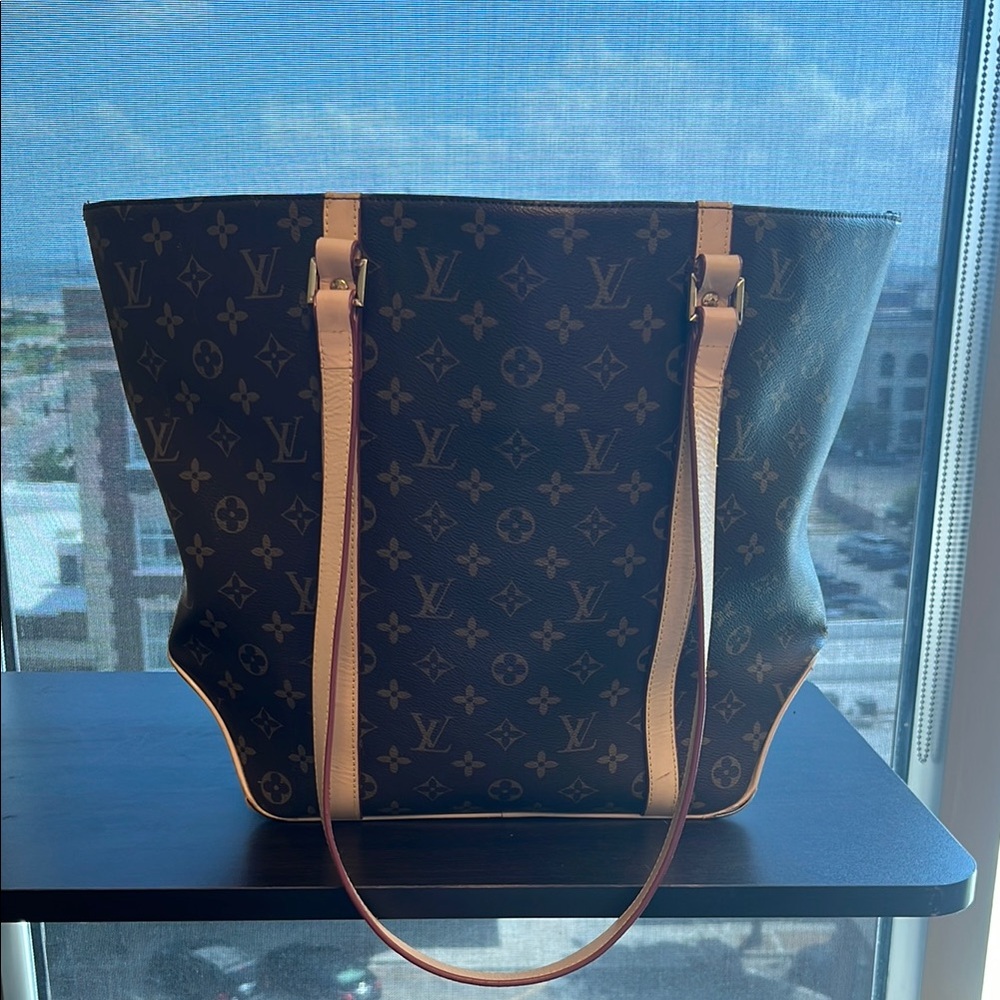 Louis Vuitton Monogram Tote Bag - Brown